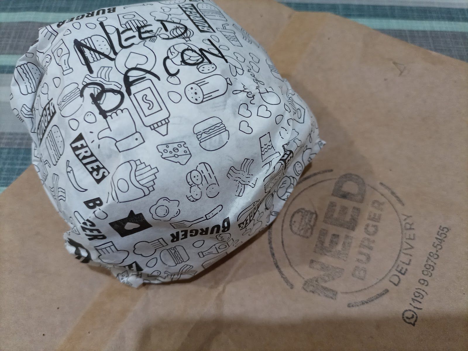 Embalagem personalizada Need Burger